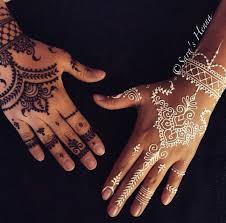 Pin By De Amber Andrade Ortiz On Body Art Henna Tattoo Designs White Henna Designs White Henna