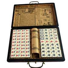 Easy mahjong es un juego gratis de emparejamiento de parejas basado en un clásico juego chino, también conocido como solitario mahjong. Juegos De Mesa Chinos De Mahjong De Alta Calidad Para Adultos Sku J2021 Game Boy Iphone Case Game Zeldagame Ddr Aliexpress