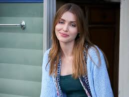 We now have short episode summaries for every single episode of home and away that has ever aired, from the pilot episode back in 1988 right up to present day. Home And Away Perth S Sam Barrett Fulfils Her Dream As She Makes Her Debut In Summer Bay Perthnow
