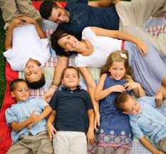 Creativity And Contentment Making Your Home A Haven Family Photography Cute Family Family Photo Pose