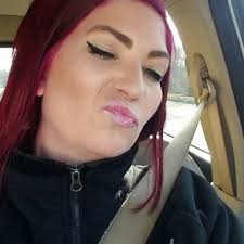 Allison Sole (@allisonsglitter)