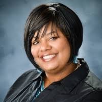 Ursula Warren's Instagram, Twitter & Facebook