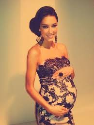 She came second in the sixth season of the castingshow germany's next topmodel. Rebecca Mir Moda Para Embarazadas Vestidos Para Embarazadas Moda Embarazada