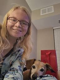 We had family photos taken a few weeks ago and of course we had to include  the whole family 😊❤️🐶 Names from left to right: Whiskey, Simon, Oliver,  Chevy, Gus and Bentley