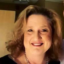 Lisa Helsley's Instagram, Twitter & Facebook