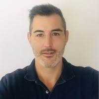 6 "Loris Lago" profiles