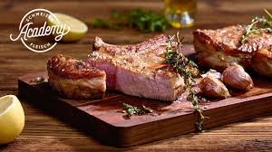 Kotelett Vom Kalb In Der Pfanne Braten Youtube Hauptgericht Kalbskotelett Braten Einfache Gerichte