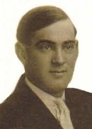 Louis Ernest's Instagram, Twitter & Facebook