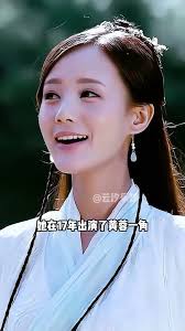 同樣是飾演「黃蓉」，當李一桐遇上朱茵林依晨，才知時光的刀刃刻皺了多少人的風華#李一桐#朱茵#林依晨#娛樂資訊#2025靠什麼過年- YouTube