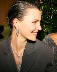 Jewelry on, worries off ✨💫 Enjoy free shipping all December