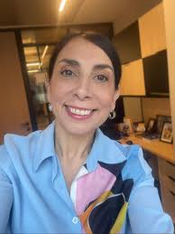 Yo estoy en modo oficina! No sé ustedes pero yo ya cuento los meses que nos  faltan para un próximo 18 de septiembre 😅 🇨🇱 Espero que hayan disfrutado  estas celebraciones tanto