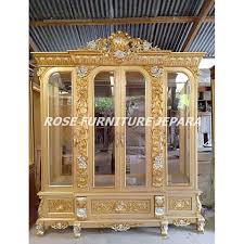 Kursi sudut ukiran warna emas ini dibuat dengan paduan warna yang mewah dengan dasaran warna model kursi sudut ukiran emas ini dihiasi dengan ukiran yang cukup banyak dan bervariasi. Lemari Pajangan Mutiara Ukiran Jati Warna Gold Mebel Jepara Shopee Indonesia