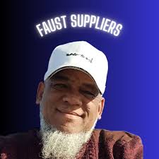 Well. It's my birthday, and I thought I would share my first picture of my  33rd year. My first thought when I woke up this morning was... 'my back  hurts' 😅 shortly