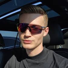 Daniel Folks's Concert History: 76 concerts & 862 bands seen.