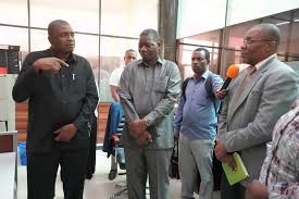 Breaking msafara wa makamu wa pili wa rais zanzibar wapata ajali. Breaking Makamo Wa Pili Wa Rais Zanzibar Afanya Ziara Ya Kushtukiza Bodi Ya Mapato Zanzibar Zrb Na Kubaini Kuwepo Kwa Deni La Bilioni 17 Swahili News