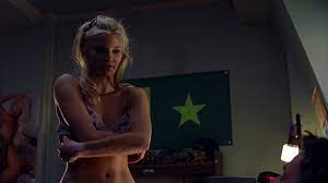 Cooltúra sa stala jednou z ďalších zložiek obchodu. Amy Smart Cicko Cool Tura Amy Smart Cool Tura Videa