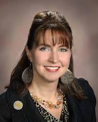 Lisa Wendt's Instagram, Twitter & Facebook