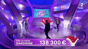 Tout le monde veut prendre sa place mobile reprend les principes de l'émission. Tout Le Monde Veut Prendre Sa Place Du 23 Mars Une 138e Victoire Pour Sandrine Qui Egale Enzo Stars Actu