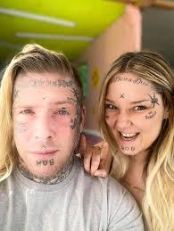 Amanda Hartranft's Instagram, Twitter & Facebook