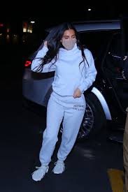 How much does it actually cost to look like kim k.? Kim Kardashian At A Mcdonalds In Calabasas 03 16 2021 Hawtcelebs