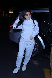 Jul 09, 2021 · get the latest and most updated news, videos, and photo galleries about kim kardashian. Kim Kardashian At A Mcdonalds In Calabasas 03 16 2021 Hawtcelebs