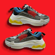 The balenciaga triple s was dominating the streets of paris during the latest women's fashion week, alongside other chunky and unconventional silhouettes. These Fake Balenciaga Sneakers Cost More Than Common Projects Gq