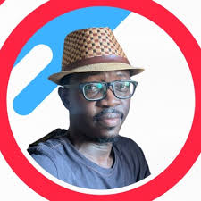 Lui c'est Mathis Bisson et il a crée le projet le plus innovant dans  l'écosystème architectural que j'ai pu voir : MapsArch