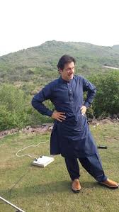 These are worn with shalwar kameez and look most comfortable and elegant. Fansofimrankhanpti On Twitter Naeemul Haque Great Ik Today At Bani Gala 3awesome Look As Always Mashaallah New Style Of Peshawari Chappal