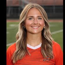 Ella Yost's Instagram, Twitter & Facebook