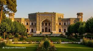 Baghe Bala Building and Pool: A Royal ...