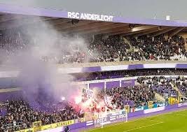 Begin deze week werd door de raad van bestuur van anderlecht officieel bekrachtigd dat wouter vandenhaute de nieuwe voorzitter van anderlech. Anderlecht Online 1100 Anderlecht Fans Im Stadion Le Canonnier 05 Dez 19
