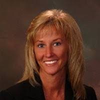 Karen Mead's Instagram, Twitter & Facebook