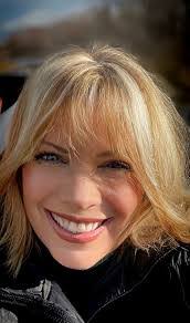 Candace Gates's Instagram, Twitter & Facebook