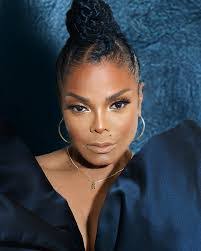 Nora Herman's Instagram, Twitter & Facebook