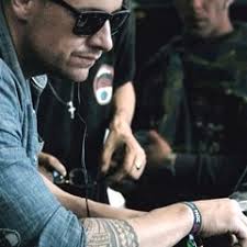 Stream Patrick La Monde music