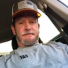 Thomas Dury's Instagram, Twitter & Facebook