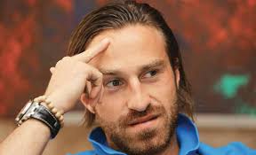 TTFF'nin Ayl›k Futbol Dergisi l Haziran 2011 l Say›: 80