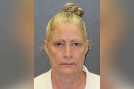 Rebecca Barker's Instagram, Twitter & Facebook