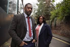 John luther (idris elba) investigates a seemingly perfect double murder, while also trying to win back his wife (indira varma), who luther is framed for murder in the series 1 finale, and alice is the only person he can turn to for help, but he's still not sure he can trust her. Review Luther Staffel 5 Blu Ray Serienkritik Leinwandreporter
