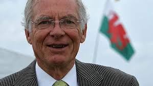 Tributes paid to 'leading light in Urdd movement'