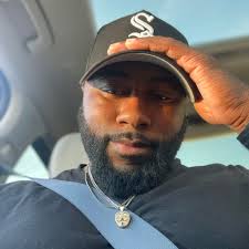 I got choked by Coach Knight! 😂 Freshman year, I remember this like  yesterday. I'd turned the ball over like this in the first half, Coach  Knight was livid. He was all