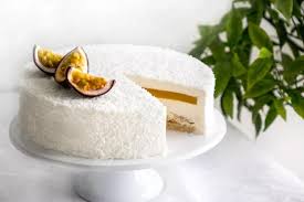 Entremets Coco Mangue Et Passion Empreinte Sucree En 2020 Gateau Mangue Gateau Coco Gateaux Et Desserts