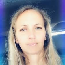 Natalie Sansom's Instagram, Twitter & Facebook