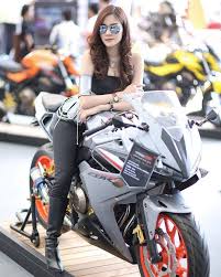 Import duty ma.cbu lagi in us standard spec from usd4,199 which is about rm13k, compared to malaysia rm19,499 (black colour). Honda Cbr250 Rr Malaysia Posts Facebook