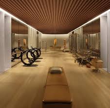 Epingle Par Beau Pour Sur Salle De Sport Salle De Sport Maison Salle De Gym A La Maison Salle De Sport