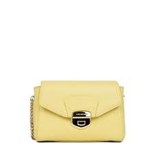 Le petit sac trotteur basic premium est un sac femme lancaster parfait lorsque vous souhaitez emporter peu de chose avec vous. Sac Trotteur Lancaster Cdiscount