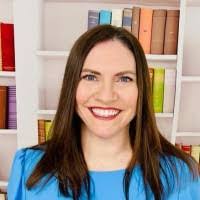 Lisa Holsinger's Instagram, Twitter & Facebook