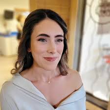 Beautiful bride ❤️ Hair by @avery.joy.hair Makeup by me  #stephanienaultmakeup #stephanienaultmakeupbrides • • #bride #bridalmakeup  #arizonabridalmakeupartist #arizonamakeupartist #arizonamakeuppro  #letsgetmarried #azbridalmakeup #azbride ...