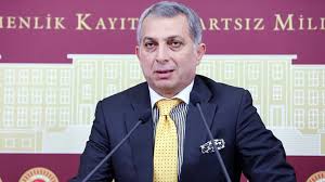 Haklarima saygi duyun tartışmalar devam ederken parayı aldığı öne sürülen metin külünk'ten de bir değerlendirme geldi. Metin Kulunk Siyaset Diploma Ile Yapilmaz