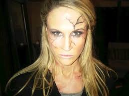 Paranormal Whacktivity (2011), Filmografia vampirica, Vampiria